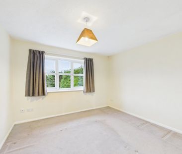 Derwent Close, Amersham, Buckinghamshire,HP7 - Photo 3