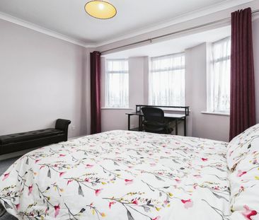 3 Bed Flat, Kingfisher House, L13 - Photo 5
