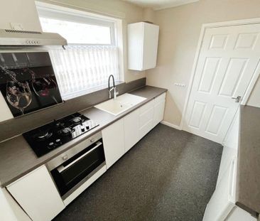Coniston Road, Grangetown, Middlesbrough, North Yorkshire, TS6 7QH - Photo 5