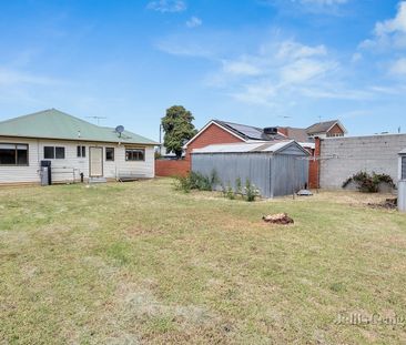 31 Myrtle Grove, Altona - Photo 4