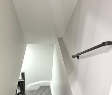 For Lease - 4 Caymus Street, Richmond Hill, Ontario - Photo 1