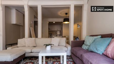 barcelona, Catalonia 08002 - Photo 3