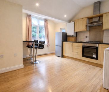 Foxley Lane, Purley, CR8 - Photo 5