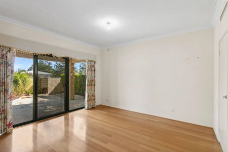 110 Brompton Road, - Photo 5