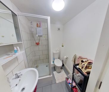 Royal Park Avenue, Hyde Park - Photo 3