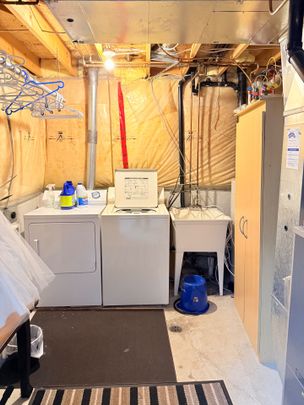 For Lease - 75 Rossmore Court, London South, Ontario - Photo 1