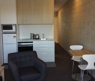 Charming 1-Bedroom Flat in Dunedin City Centre – Ideal Urban Living - Photo 2