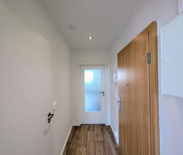 Helle und freundliche 3-Raum-Wohnung - EBK ab Dezember! - Foto 1