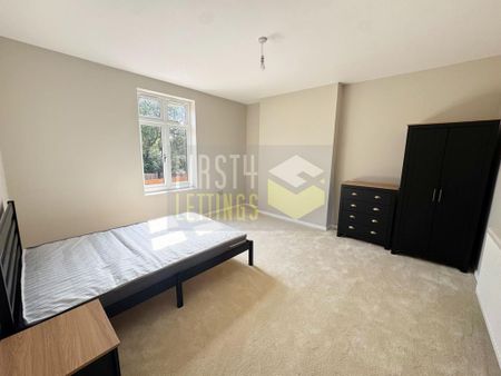 1 bedroom in a house share to rent - Photo 4
