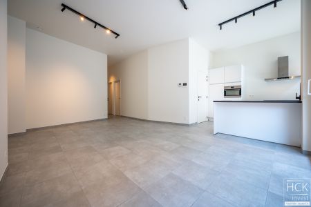 DEINZE - Nieuwbouw APP. met 2 SLPK, 2 terrassen én parkeerplaats - foto 2