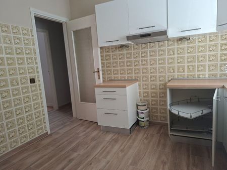 Διαμέρισμα για ενοικίαση Πειραϊκή (Πειραϊκή - Χατζηκυριάκειο) - Photo 3
