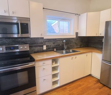 For Lease - 92 Adelaide Avenue Unit# Unit 1, Oshawa, Ontario - Photo 2