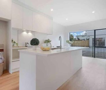 Modern Comfort Meets Everyday Convenience - Photo 4