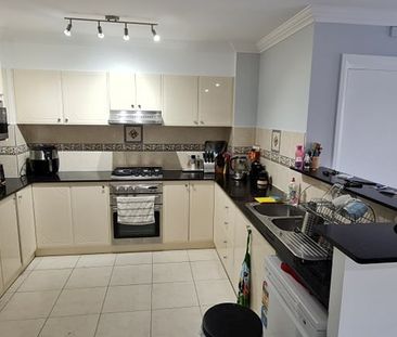 3-bedroom shared unit, Smith St - Photo 6