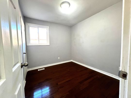 For Lease - 552 Monteith Avenue Unit# Main, Oshawa, Ontario - Photo 1