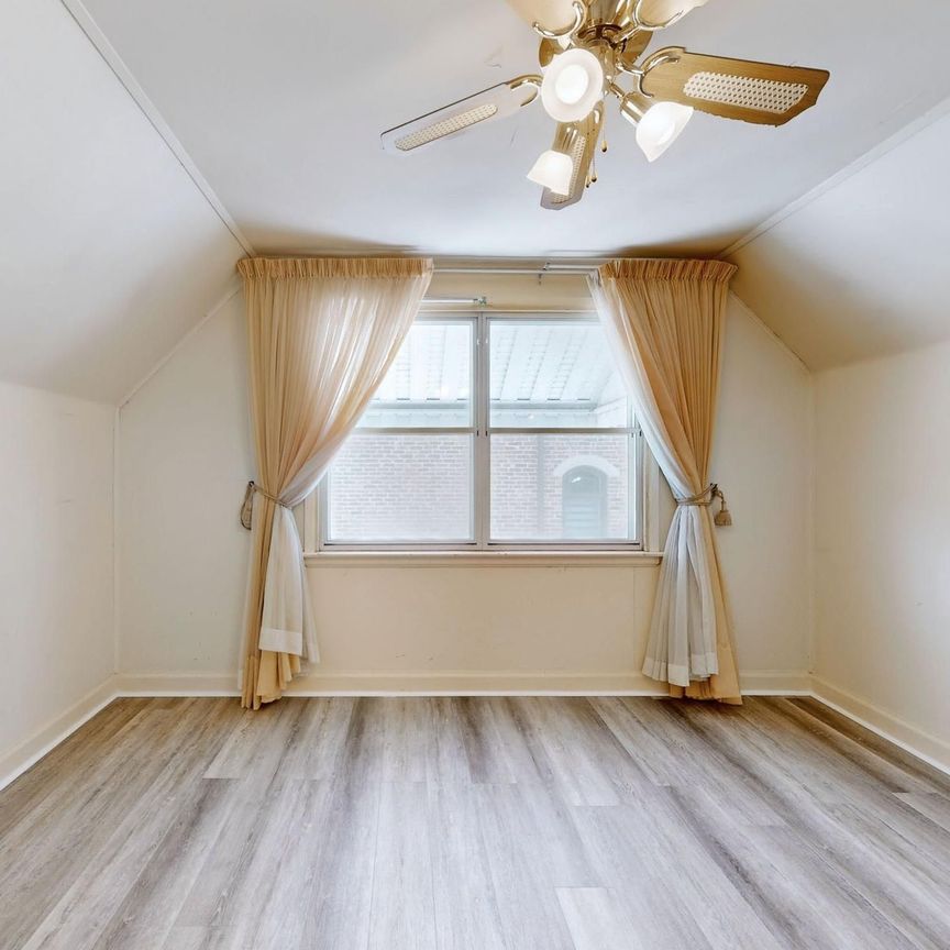 For Lease - 60 Northwood Drive, Toronto, Ontario - Photo 1
