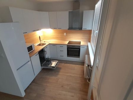 Pronájem bytu 2+1 57 m2 - Fotografie 3