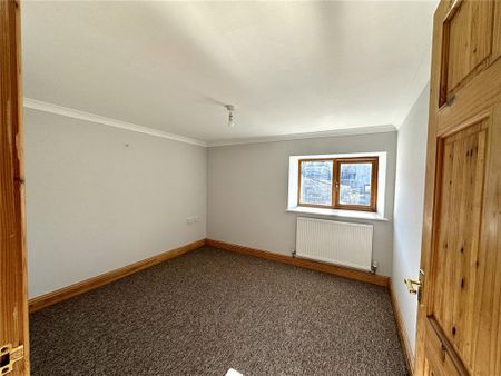 4 bedroom bungalow to rent - Photo 2