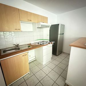 T2 avec parking et balcon - résidence avec piscine à Bregille - Photo 2