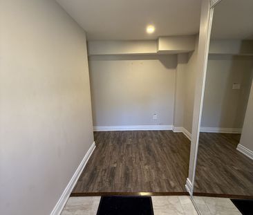 For Lease - 420 Hansen Road Unit# 01, Brampton, Ontario - Photo 3