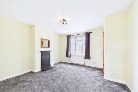 3 bedroom terraced house to rent - Photo 3
