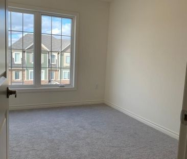 For Lease - 35 Stewardship Road Unit# 5-160, Brampton, Ontario - Photo 6