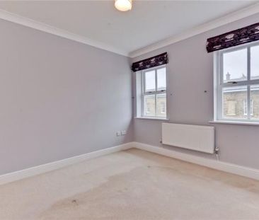 Ellesmere Place, WALTON-ON-THAMES, KT12 - Photo 6