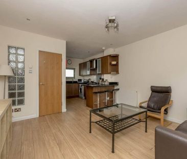 4 bedroom flat to rent - Photo 3