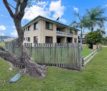 PARTLY FURNISHED UNIT! - Photo 6