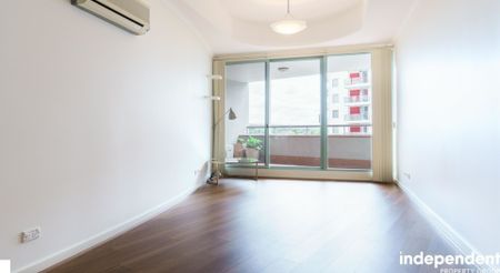 303/16 Moore Street, City - Photo 3