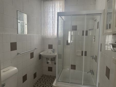 6/133 Eyre Street, North Ward - Photo 4