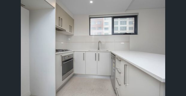 Luxury Apartment - Photo 1