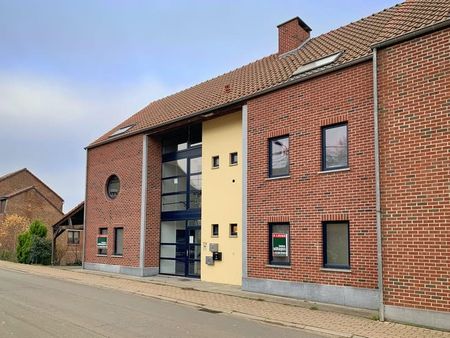 Benedenverdieping te huur - Photo 2