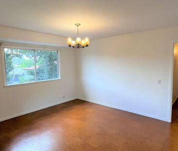 Good Size Home, with Air Conditioning and Great Location! - Photo 2