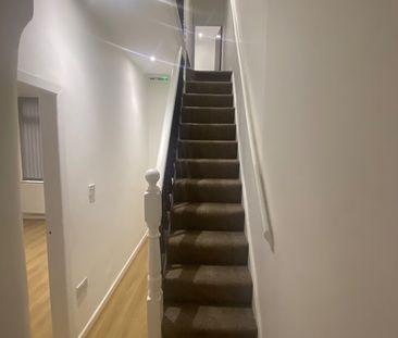 Room in a Shared House, Banff Road, M14 - Photo 6