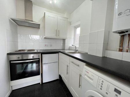1 bedroom flat to rent - Photo 4