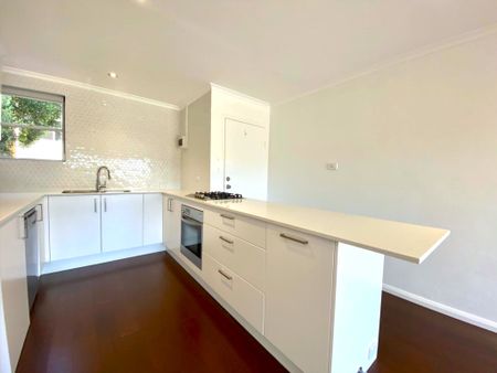 Central Living in the heart of Newcastle - Photo 4