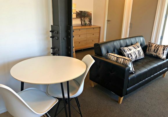 Light, Bright one bedroom apartment in the CBD - Photo 1