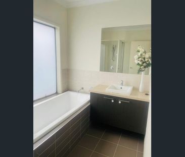 Stylish 4-Bed Family Home in Sought-After Moor Park Drive - Photo 6