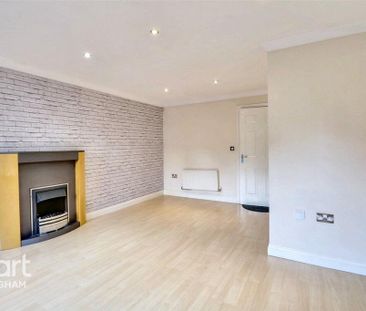 3 bedroom townhouse to rent - Photo 2