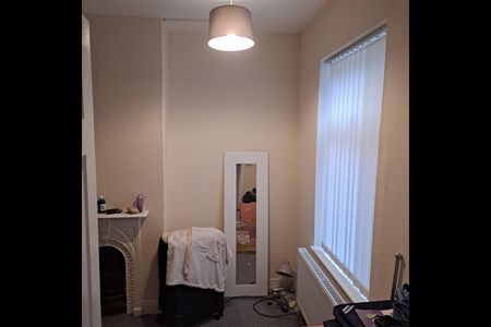 3 Bed Terraced House, Dunton Street, LE3 - Photo 2