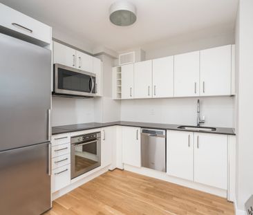 730 St Clarens Avenue - Photo 6