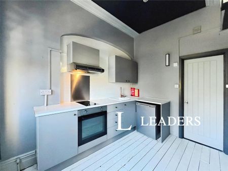 Studio to rent - Photo 3