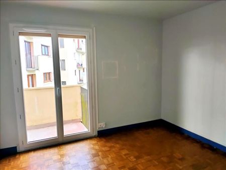 3 pièces - 67 m² - 1er étage - Colocation non autorisée - Photo 2
