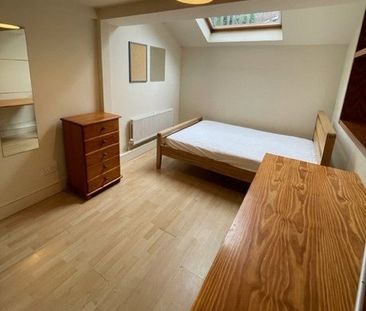 Student Properties to Let - Photo 2