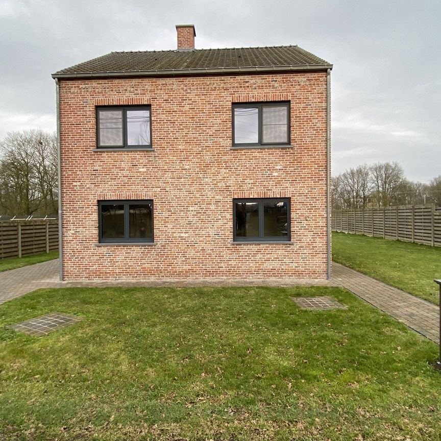 Rustig gelegen en instapklare woning - Photo 1