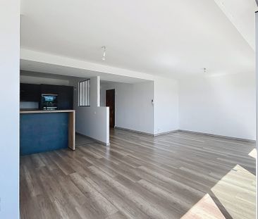 PAU BD DES PYRENEES - T3 - 81 m2 avec cave et garage - Photo 1