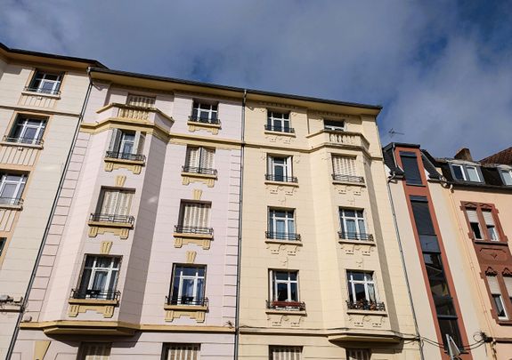 Appartement 2 pièces 54 m² avec 2 balcons à louer à Metz Gare, - Photo 1