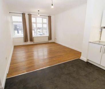 3 bedroom maisonette to rent - Photo 3