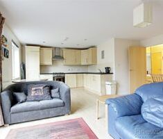 2 BEDROOM Apartment - Ground Floor - Photo 6